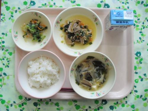 給食の写真