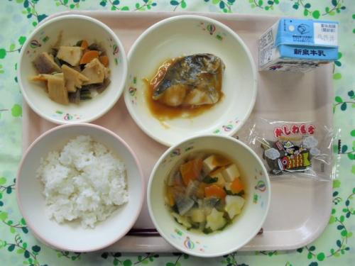 給食の写真