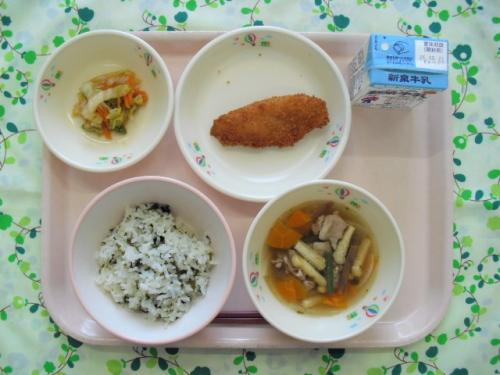 給食の写真