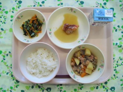給食の写真