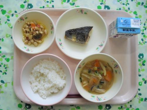 給食の写真