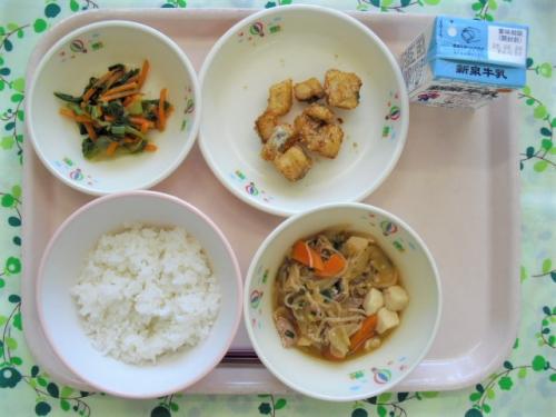 給食の写真