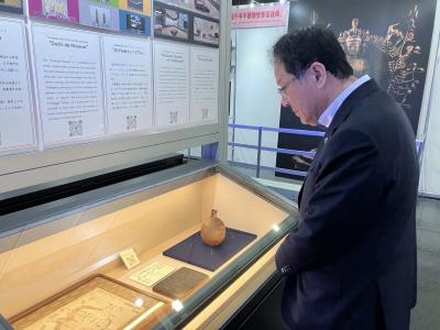文化財出品状況視察写真