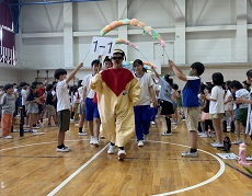 さいワンと入場