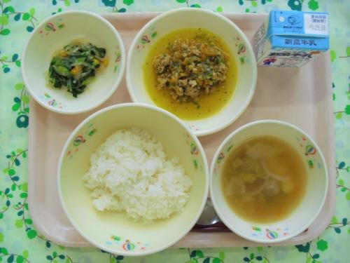 給食の写真