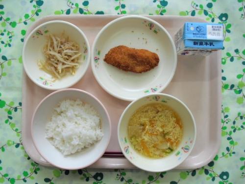 給食の写真