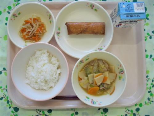 給食の写真