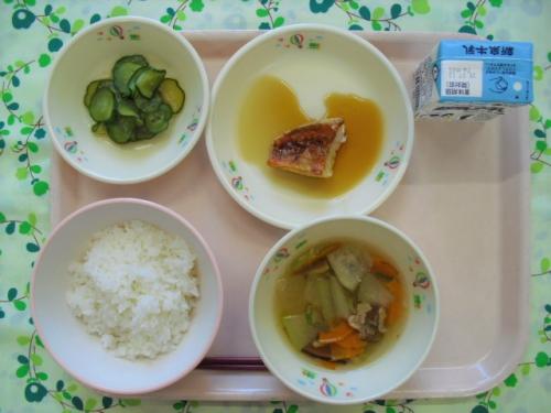 給食の写真