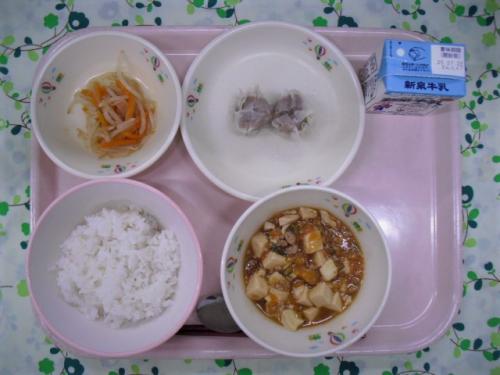 給食の写真