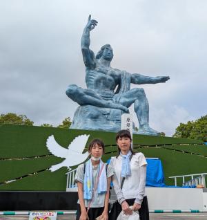 辻さん・祈念像前