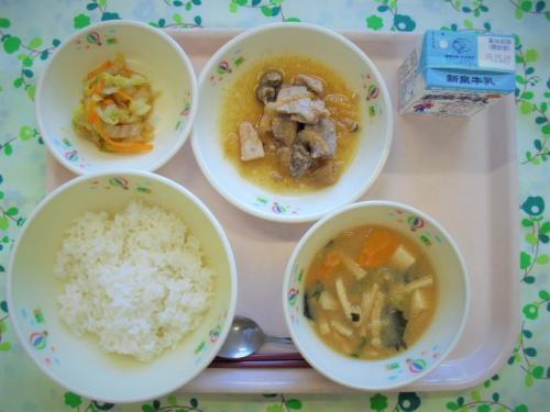 給食の写真