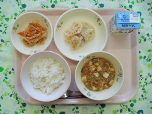 給食の写真
