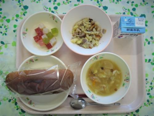 給食の写真