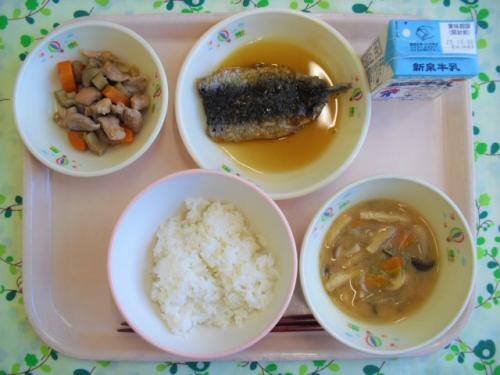 給食の写真