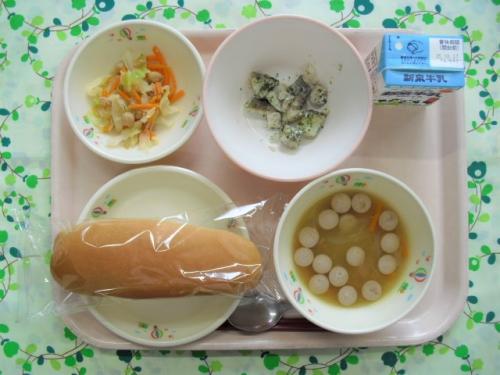 給食の写真