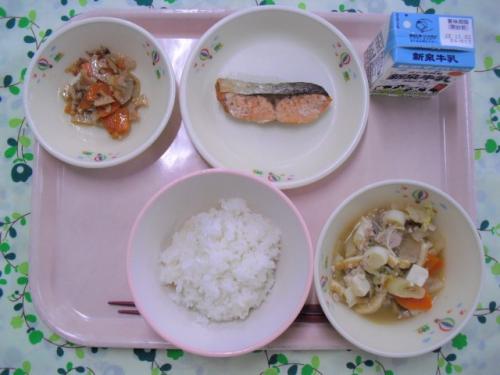 給食の写真
