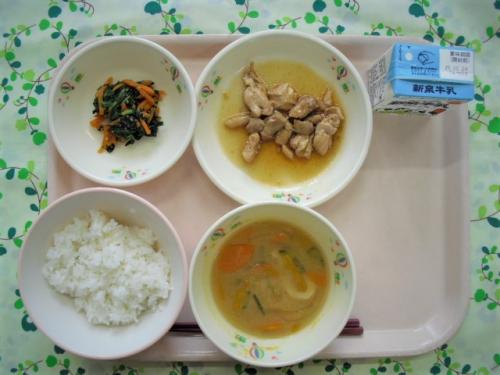 給食の写真