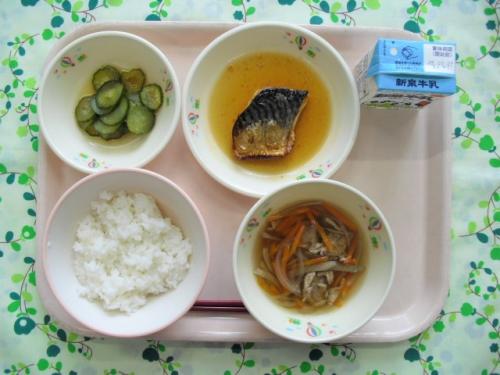 給食の写真