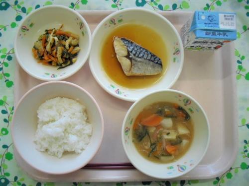 給食の写真