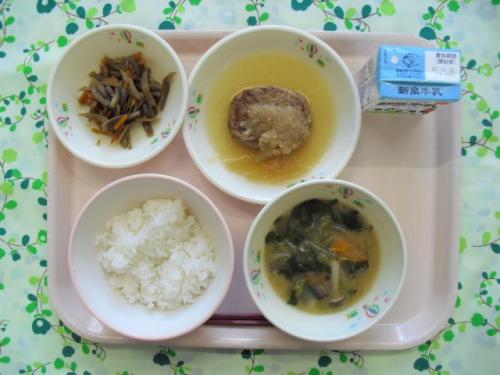 給食の写真
