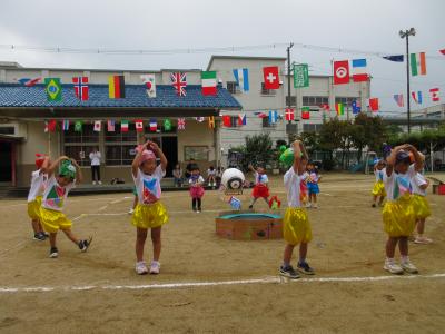 3歳児4歳児の可愛い演技です