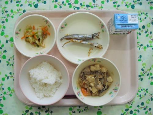 給食の写真