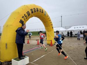 マラソン参加者のゴールお迎えの写真