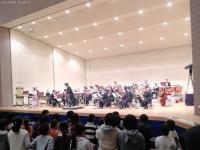 オーケストラの演奏