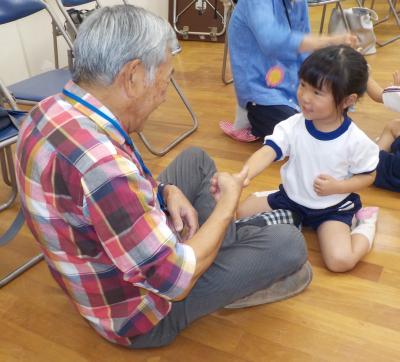 おじいちゃんとじゃんけん！