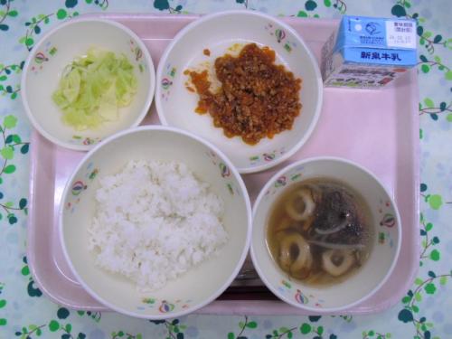 給食の写真