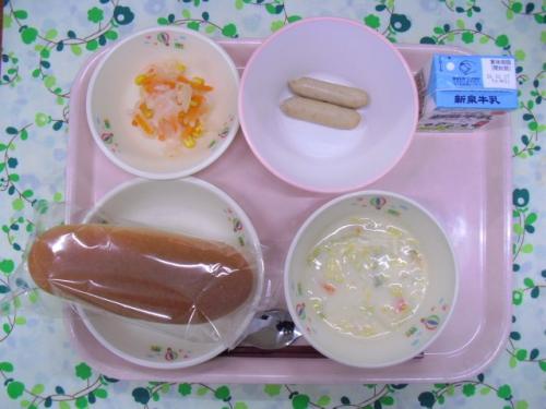 給食の写真