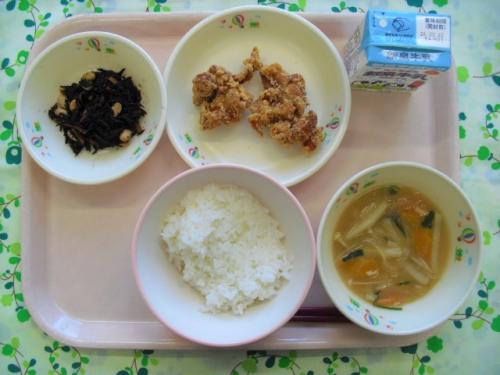 給食の写真