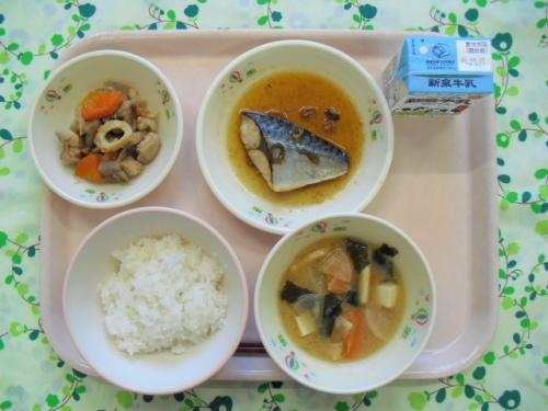 給食の写真