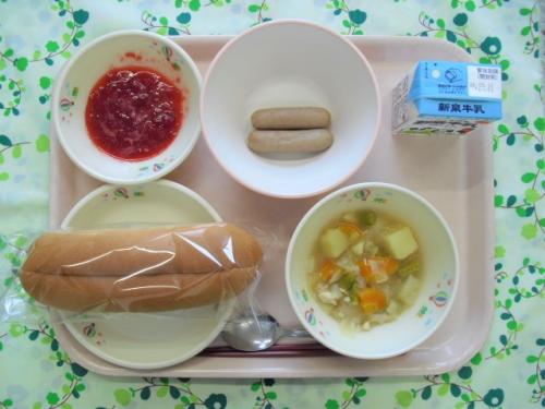 給食の写真