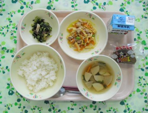 給食の写真