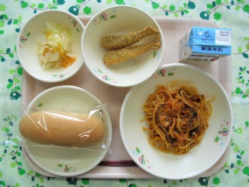 給食の写真