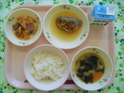 給食の写真