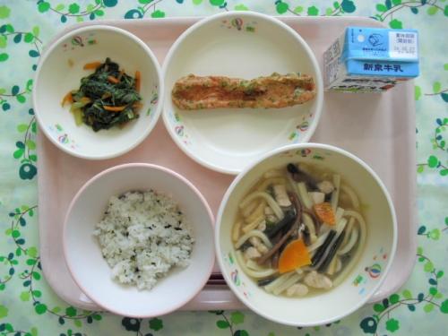 給食の写真
