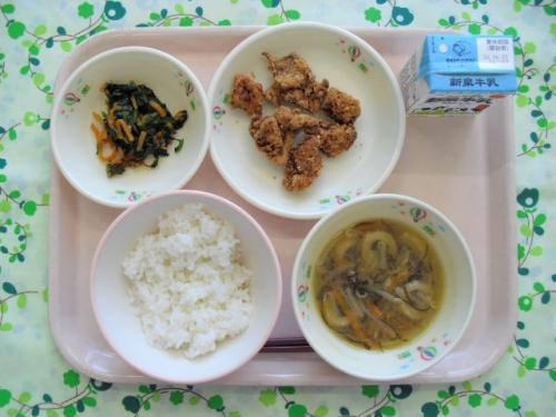 給食の写真