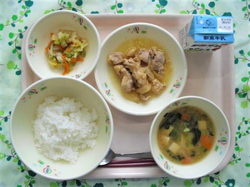 給食の写真
