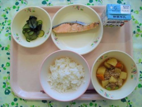 給食の写真