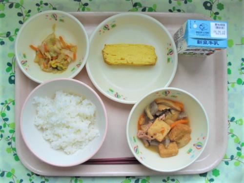 給食の写真