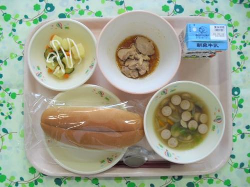 給食の写真