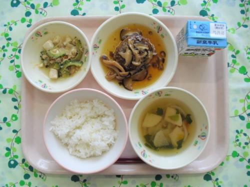 給食の写真