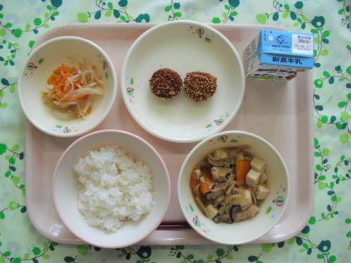 給食の写真
