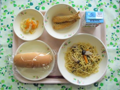 給食の写真