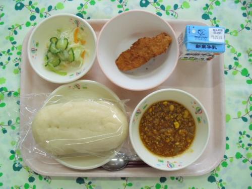 給食の写真
