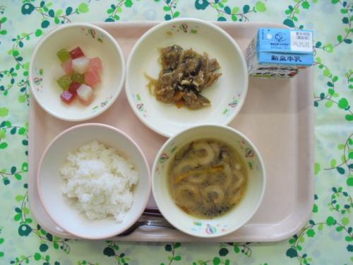 給食の写真