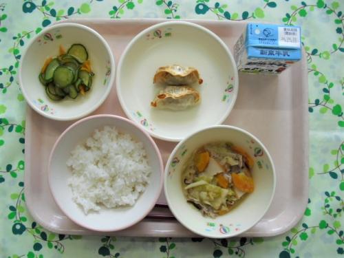 給食の写真