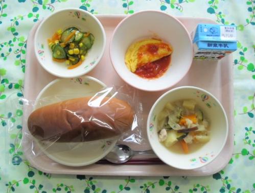 給食の写真
